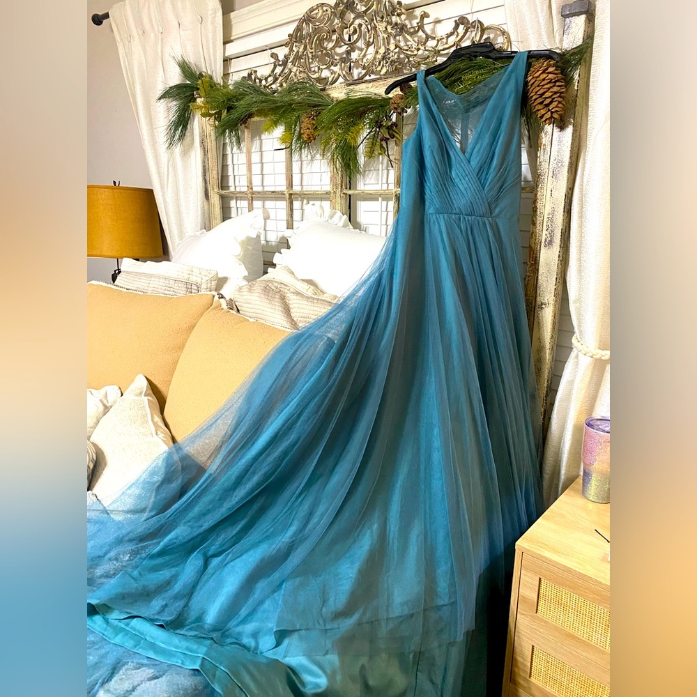 Monique Lhuiller size 6 vintage teal bridesmaids dress